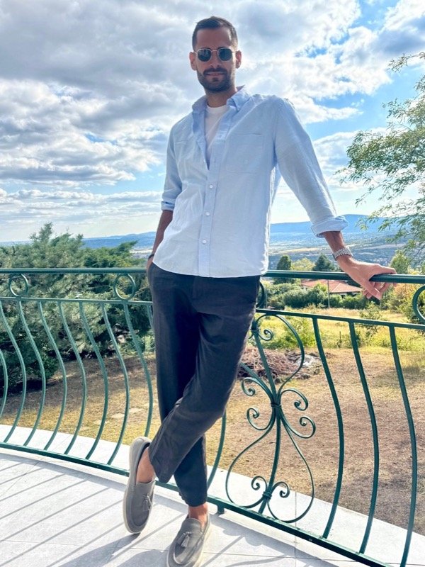 Portrait of Aron, estate agent at Budaflatz